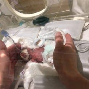 smert mladentsev v tunisskoi bolnitse kak pravyashhii rezhim stal serii nym ubii tsei  x