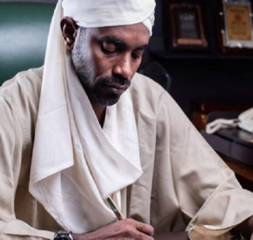 SHariat zapreshhaet priostanavlivat provedenie pyatnichnyh i kollektivnyh namazov v mechetyah x